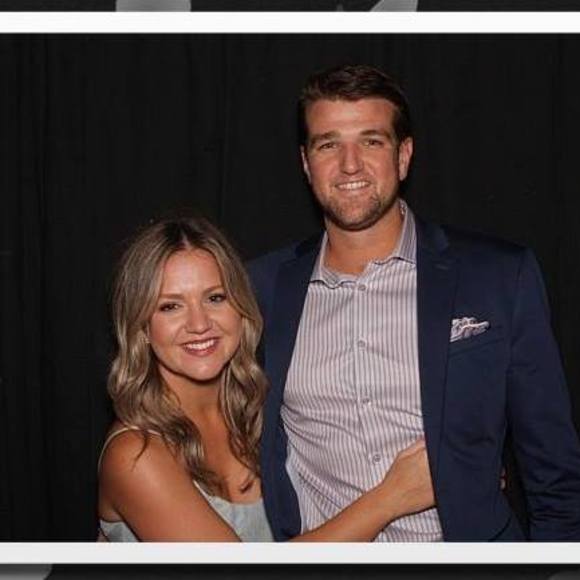 Meet your Posher, Jordin - Picture 1 of 1